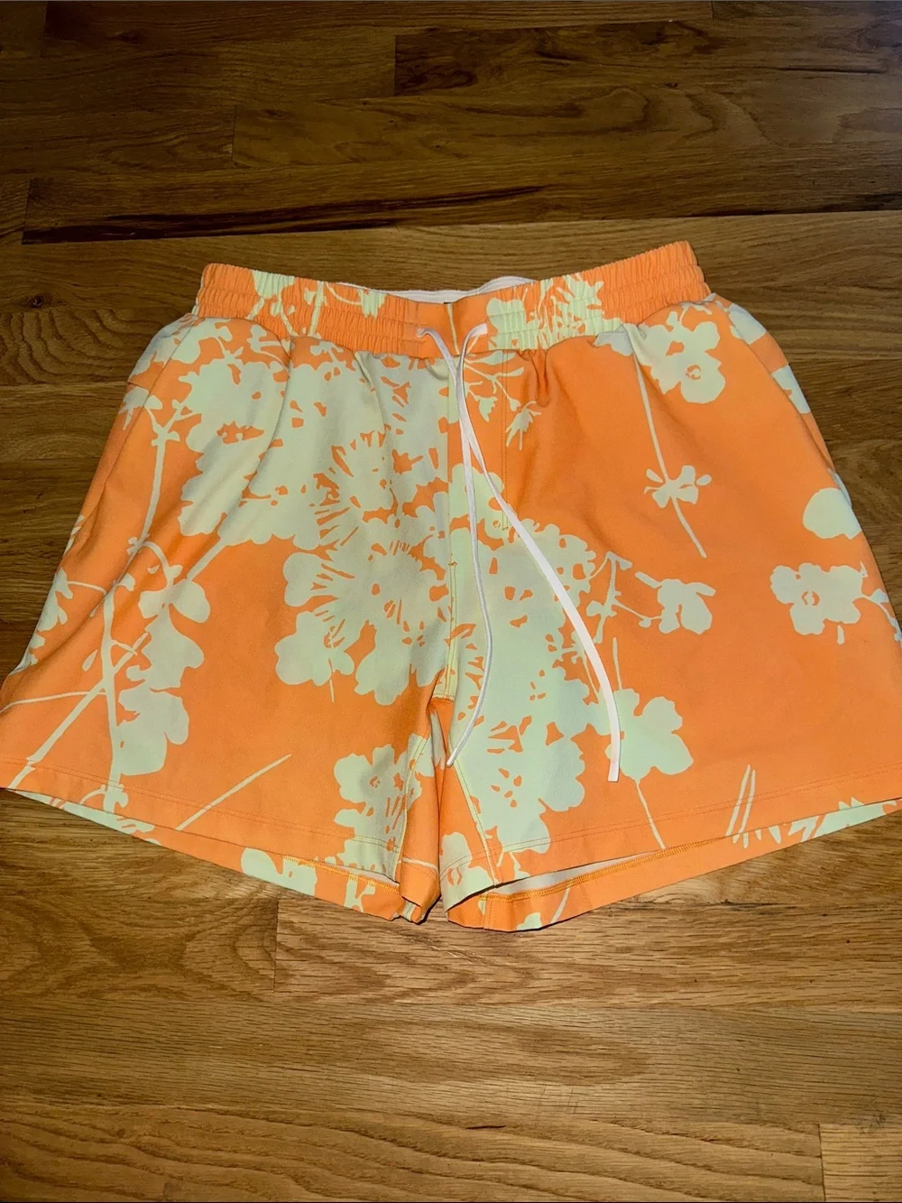 Lululemon Men’s Swim Pool Shorts sz M